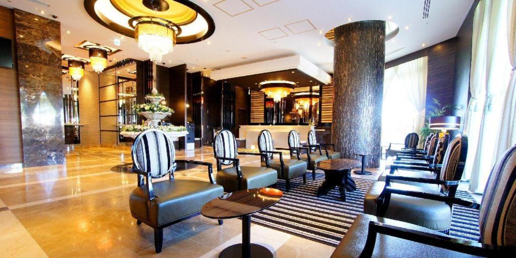 Apa Hotel Chiba Inzaimakinohara-Ekimae นาริตะ ภายนอก รูปภาพ